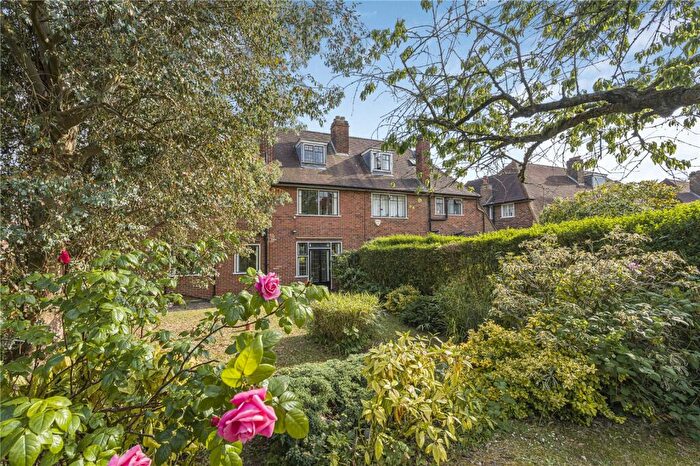 5 Bedroom Semi Detached House For Sale In Brim Hill, London, N2