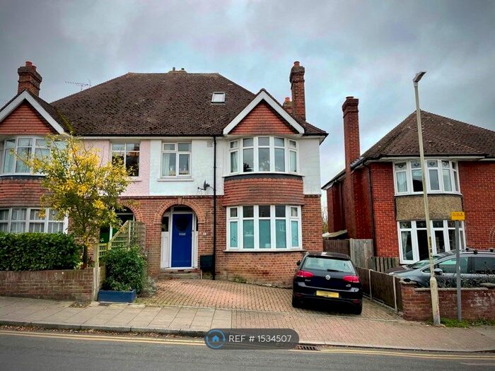 4 Bedroom Semi-Detached House To Rent In Nunnery Road, Canterbury, CT1
