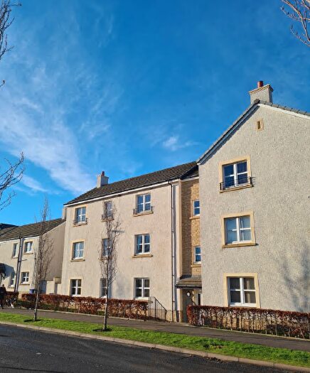 2 Bedroom Apartment To Rent In C Thorny Crook Gardens, Dalkeith, EH22
