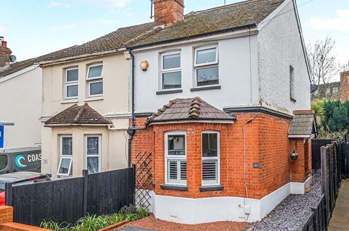 2 Bedroom Semi Detached House For Sale In Woking, GU21