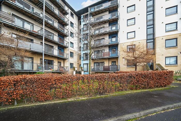 2 Bedroom Flat For Sale In Flat, Drybrough Crescent, Edinburgh, EH16