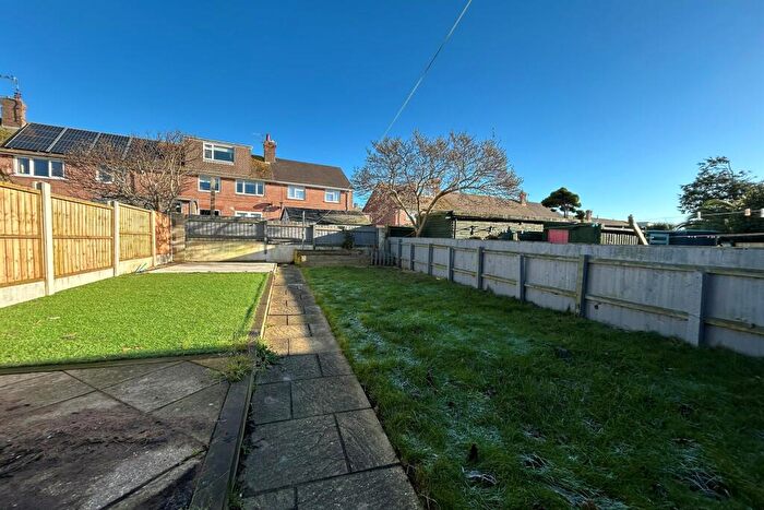 2 Bedroom Detached House To Rent In Wyke Regis, DT4