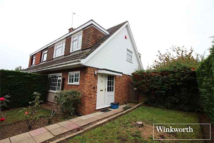 3 Bedroom Semi-Detached House For Sale In Chandos Road, Borehamwood, Hertfordshire, WD6