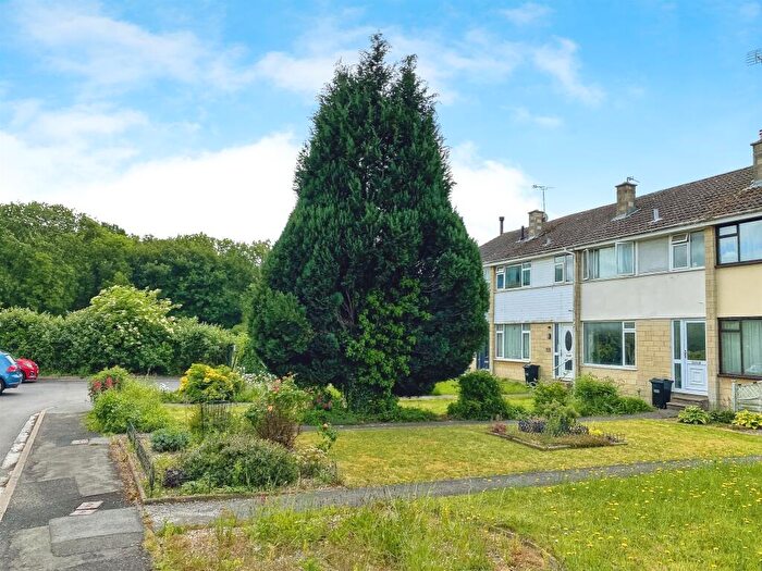 3 Bedroom Terraced House For Sale In Ringswell Gardens, Bath, BA1