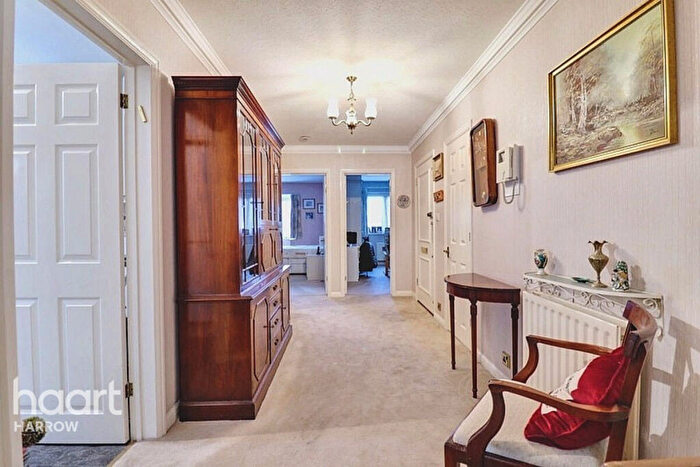 2 Bedroom Apartment For Sale In Marsh Lane, Stanmore, HA7