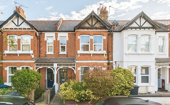 2 Bedroom Flat For Sale In Seaford Road, West Ealing, W13