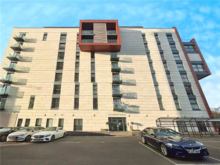1 Bedroom Apartment For Sale In Victoria Avenue, Southend-on-Sea, Essex, SS2