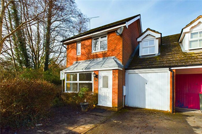 3 Bedroom End Of Terrace House To Rent In Severn Road, Maidenbower, Crawley, West Sussex, RH10