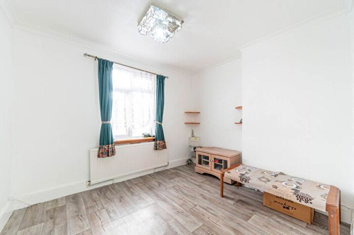 1 Bedroom Flat For Sale In Watford Road, Sudbury, Wembley, HA0