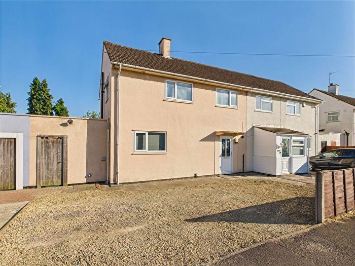3 Bedroom Semi-Detached House For Sale In Elmleaze, Longlevens, Gloucester, GL2