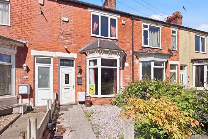 3 Bedroom Terraced House For Sale In Sutton Hall Road, Bolsover, Chesterfield, S44