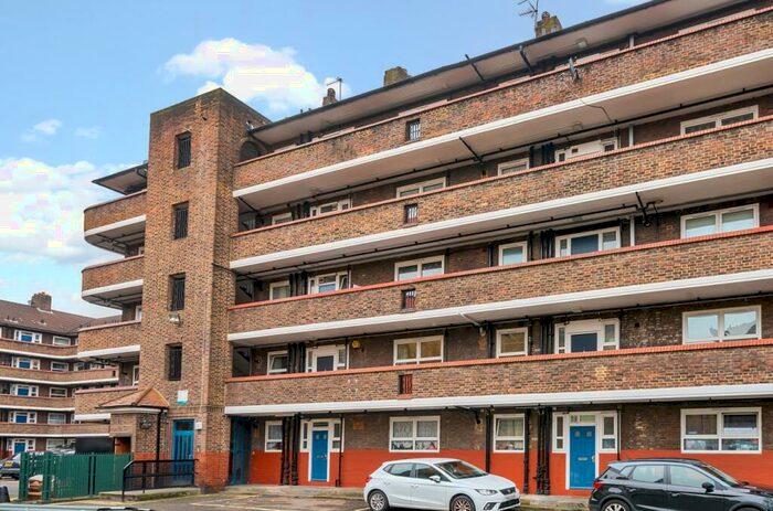 2 Bedroom Flat To Rent In Orb Street London, SE17