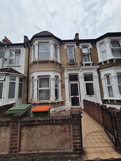 4 Bedroom Terraced House To Rent In Milton Avenue, London, E6