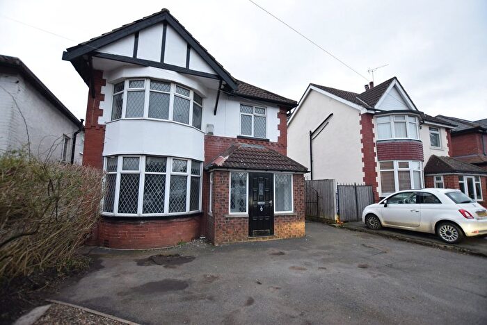 3 Bedroom Detached House To Rent In King Lane, Alwoodley, Leeds, LS17