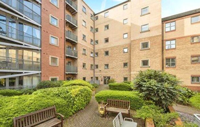 2 Bedroom Flat For Sale In Kentmere Drive, Doncaster, South Yorkshire, DN4