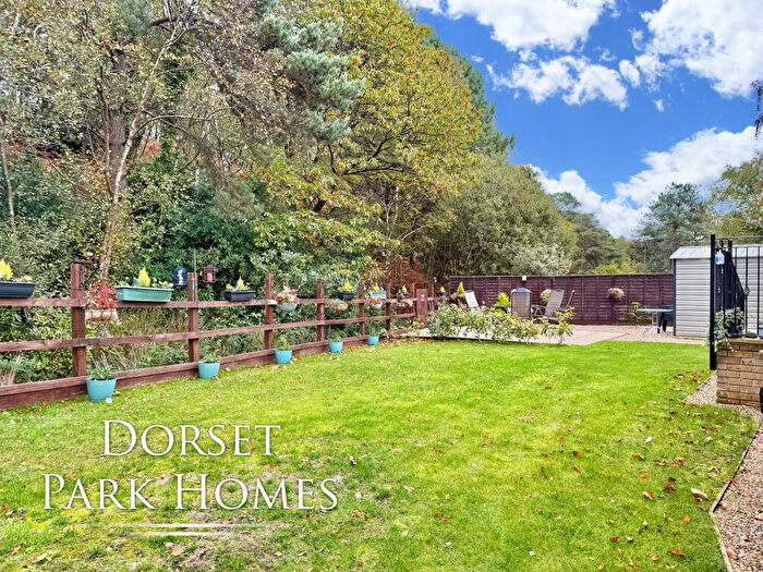 2 Bedroom Park Home For Sale In Willow Way, Regency Heights, Blandford Road North, Poole, Dorset, BH16