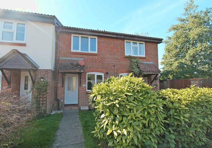 2 Bedroom Terraced House To Rent In Dingle Way, Locks Heath, Southampton, SO31