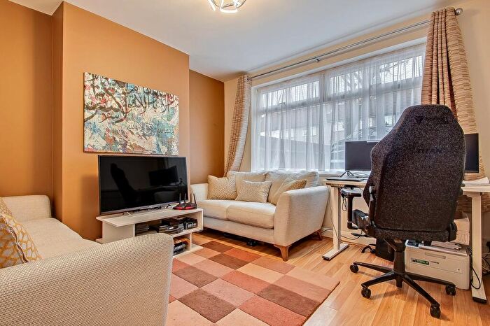 3 Bedroom Terraced House For Sale In Warren Road, London, NW2