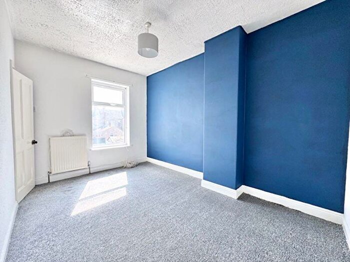 3 Bedroom Terraced House For Sale In Lovett Street, Cleethorpes, DN35