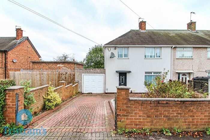 3 Bedroom Semi-Detached House To Rent In Farnborough Road, Clifton, Nottingham, NG11