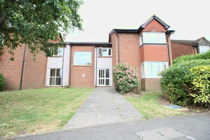 1 Bedroom Flat To Rent In Rabournmead Drive, Northolt, UB5