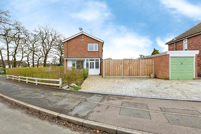 3 Bedroom Semi Detached House For Sale In Spinney Avenue, Countesthorpe, Leicester, LE8