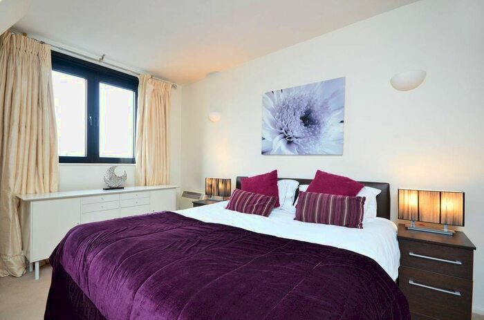 2 Bedroom Flat To Rent In Cromwell Road, South Kensington, London, SW7