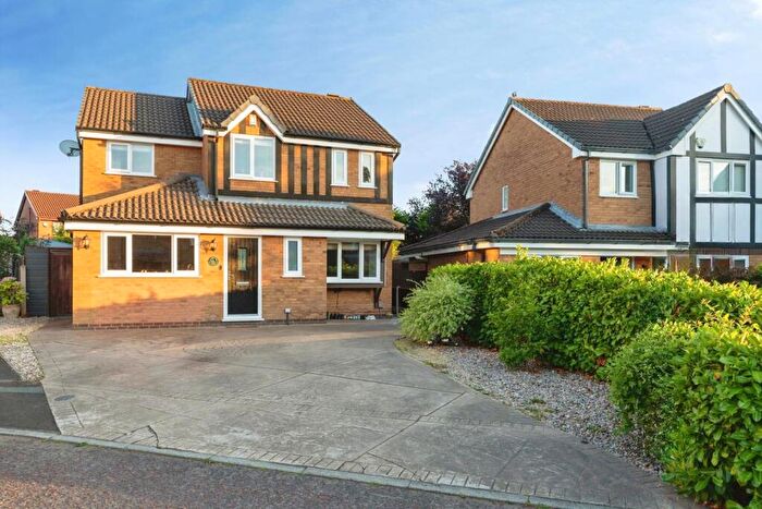4 Bedroom Detached House For Sale In Burghley Close, Radcliffe, Manchester, Greater Manchester, M26