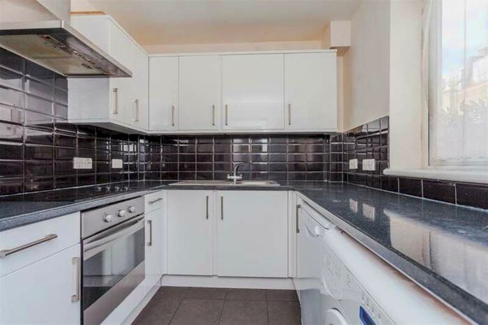 2 Bedroom Apartment To Rent In Boston Place, Marylebone, London NW1