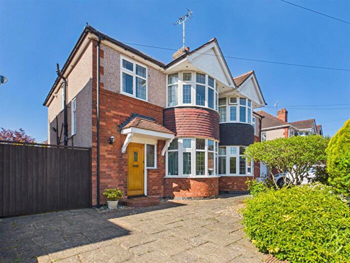 3 Bedroom Semi Detached House For Sale In Watercall Avenue, Stivichall, Coventry * Vacant & No Upward Chain *, CV3