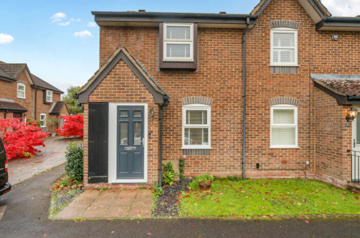 2 Bedroom End Of Terrace House For Sale In Cranbourne Drive, Otterbourne, Winchester, Hampshire, SO21