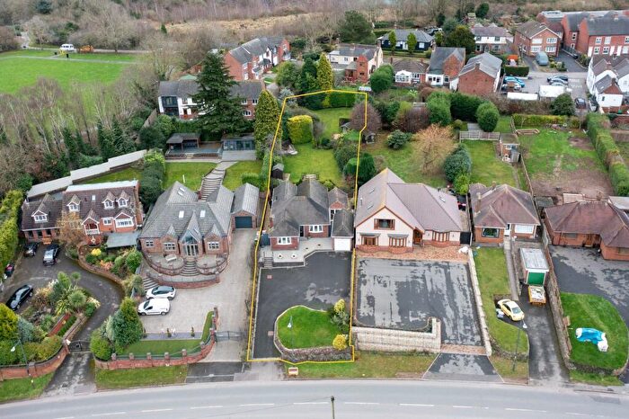 3 Bedroom Detached Bungalow For Sale In Atherstone Road, Hartshill, CV10
