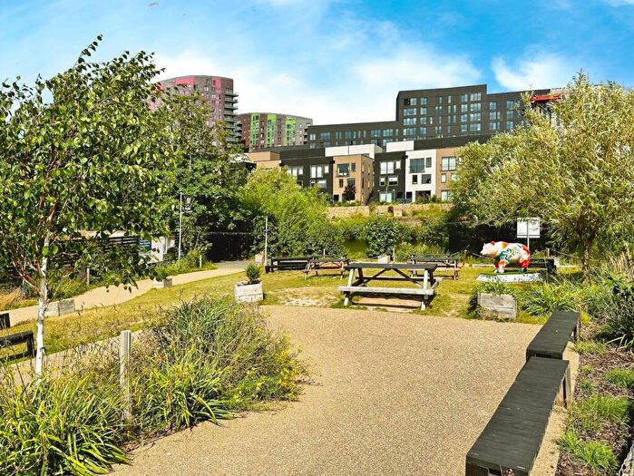 2 Bedroom Flat To Rent In Happy Walk, Leeds, West Yorkshire, LS9