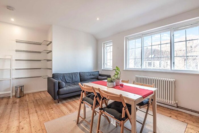 2 Bedroom Flat To Rent In Caledonian Road, London, N7