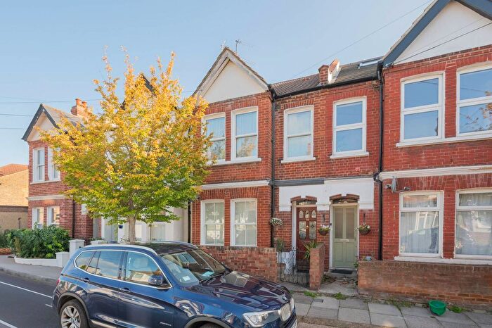 2 Bedroom Flat For Sale In College Road, Colliers Wood, London, SW19