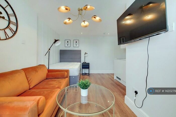 Studio To Rent In Gloucester Place, London, NW1