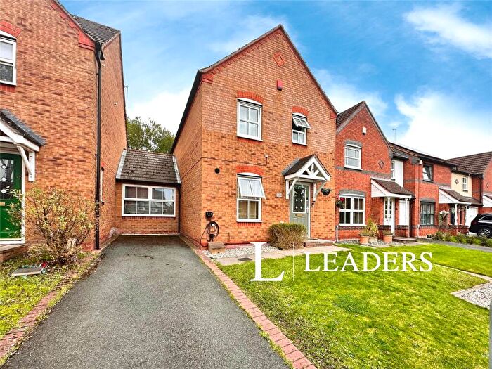 3 Bedroom House To Rent In Ovaldene Way, ST4