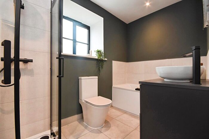 2 Bedroom Apartment For Sale In The Boiler House, Factory Lane West, Halstead, CO9