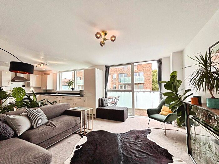 1 Bedroom Flat For Sale In Pomeroy Street, London, SE14
