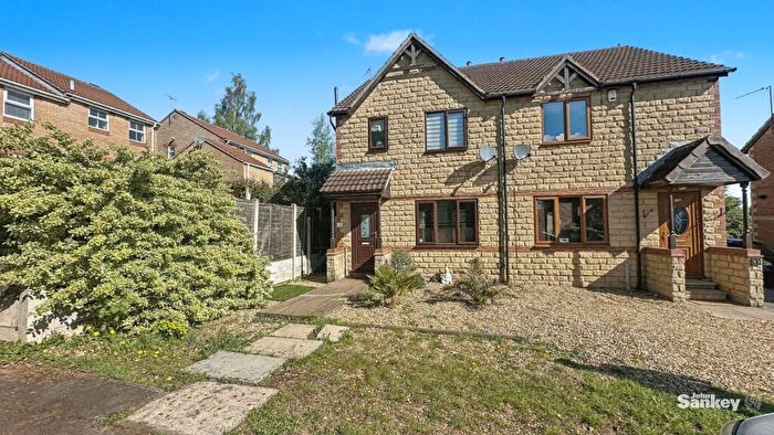 3 Bedroom Semi Detached House For Sale In Poppy Close, Shirebrook, NG20