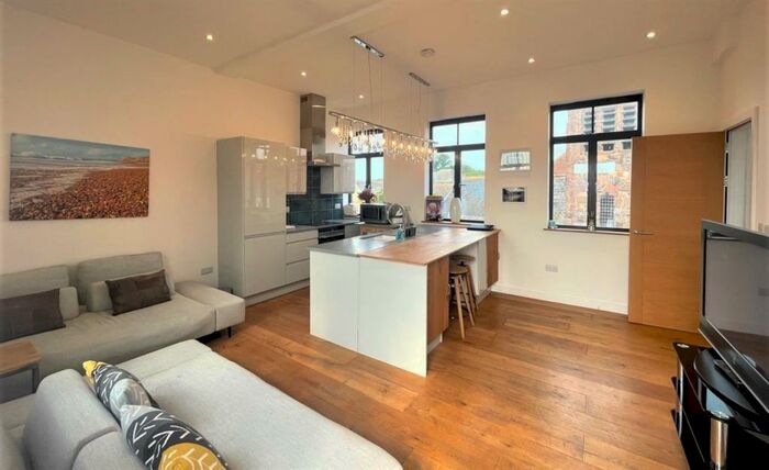 1 Bedroom Apartment To Rent In Smythen Street, Exeter, EX1