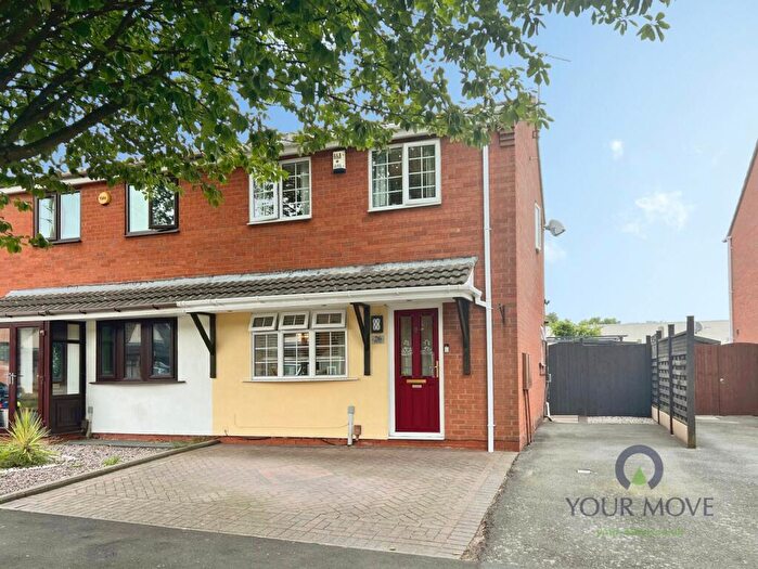 3 Bedroom Semi-Detached House For Sale In Wren Street, Woodsetton, Dudley, West Midlands, DY1