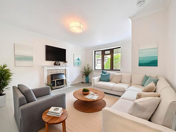 3 Bedroom Detached House For Sale In Cwm Gwynlais, Tongwynlais, CF15