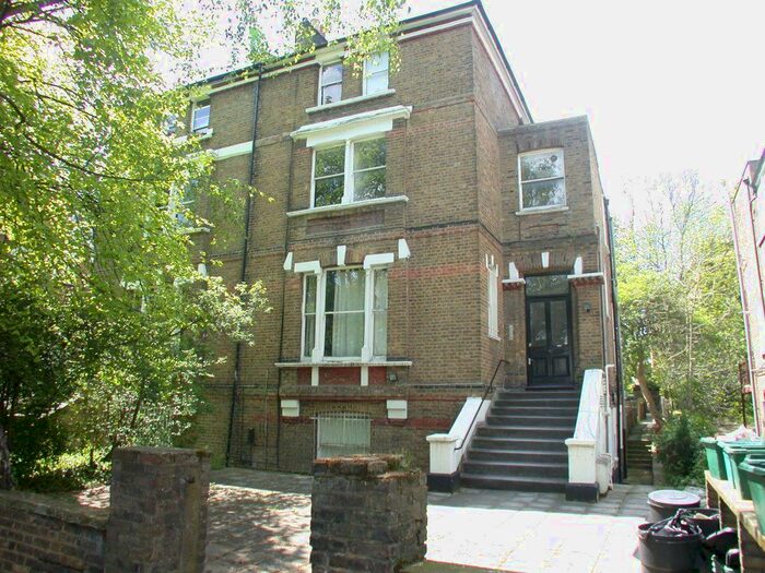 3 Bedroom Maisonette To Rent In Hillmarton Road, London, N7