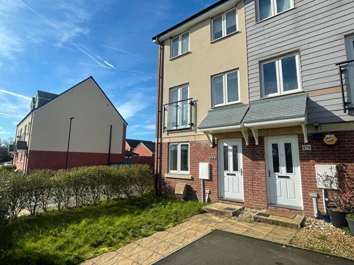 3 Bedroom Semi Detached House To Rent In Homington Avenue, Swindon, SN3