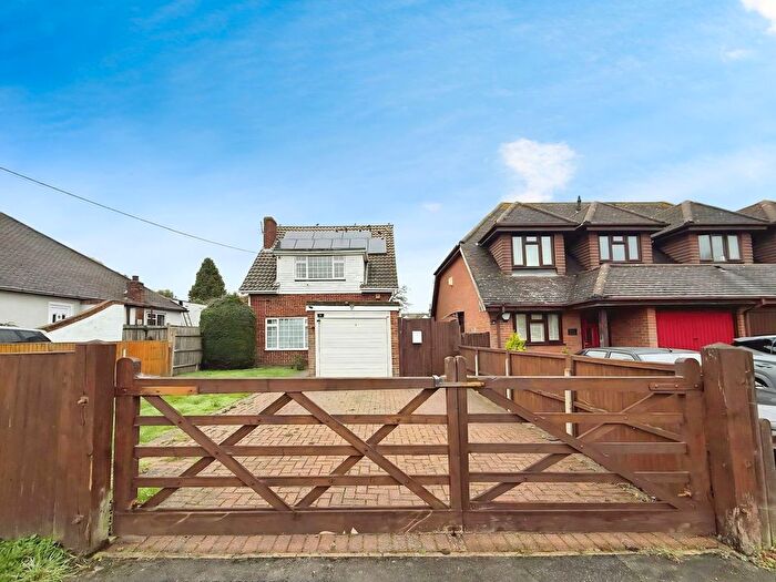 3 Bedroom Detached House For Sale In Hever Avenue, West Kingsdown, TN15
