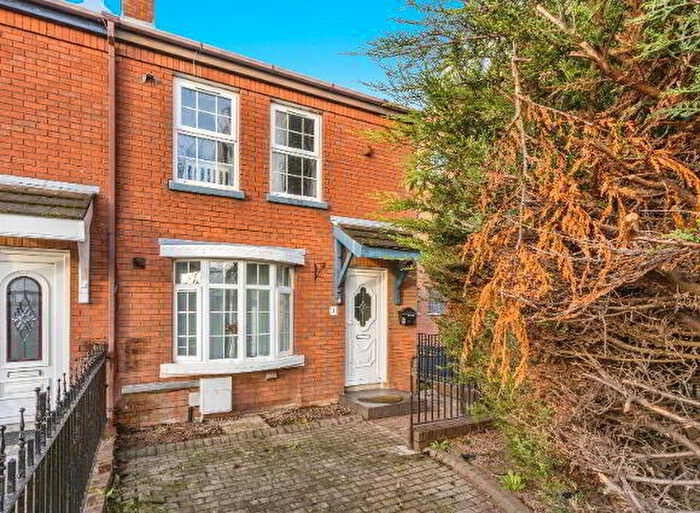 3 Bedroom End Of Terrace House For Sale In Catherine Street North, Belfast, BT2