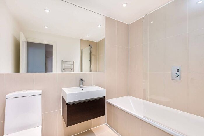 1 Bedroom Flat For Sale In Westow Hill, Crystal Palace, London, SE19