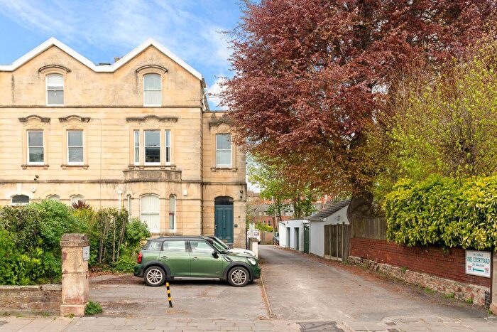 1 Bedroom Apartment For Sale In Alma Road | Clifton, BS8