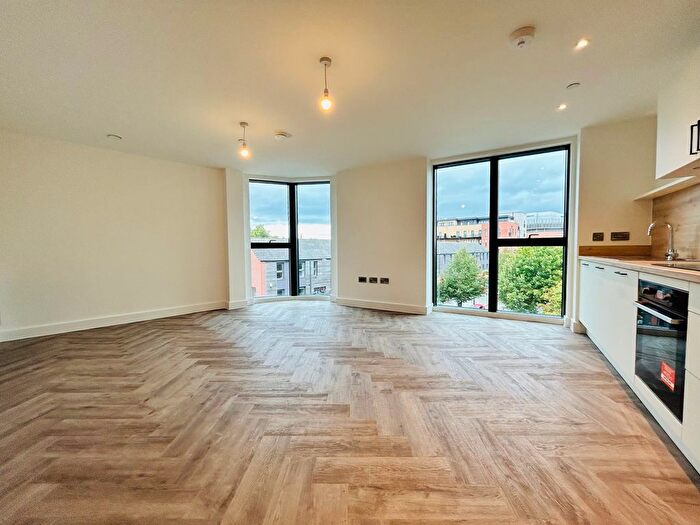3 Bedroom Flat To Rent In Castleward Boulevard, Derby, DE1